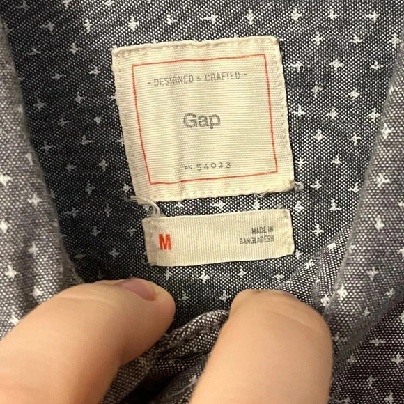 Men’s Gap Button Down Shirt Size Medium - Picture 3 of 8